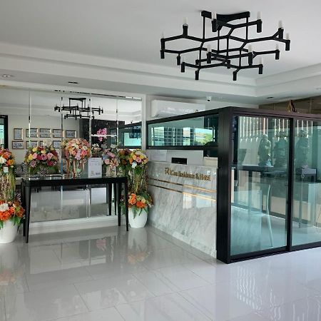 Icare Residence & Hotel Bangkok Exterior photo