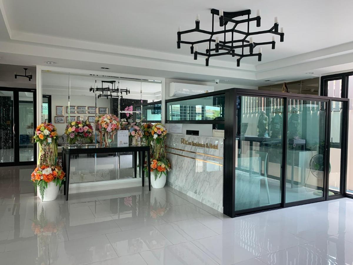 Icare Residence & Hotel Bangkok Exterior photo